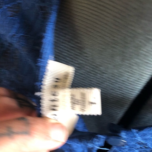 Monteau Lace Shirt - Picture 4 of 8